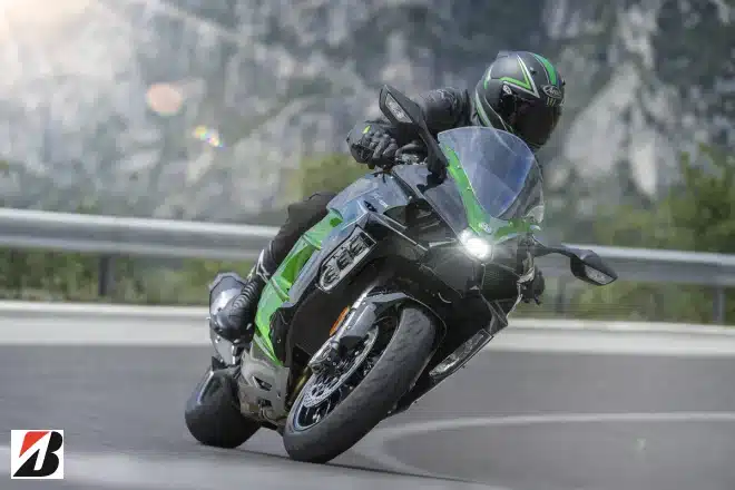 KAWASAKI VÆLGER BRIDGESTONE BATTLAX HYPERSPORT S22-DÆK TIL 2022- NINJA H